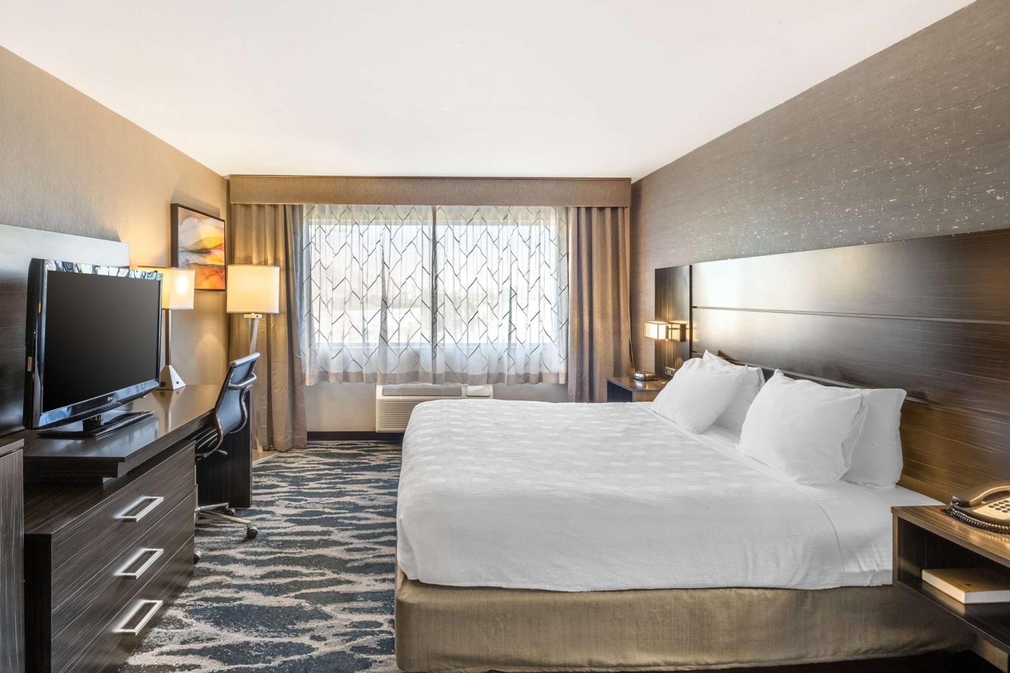 Best Western Plus North Las Vegas Inn & Suites Exterior photo